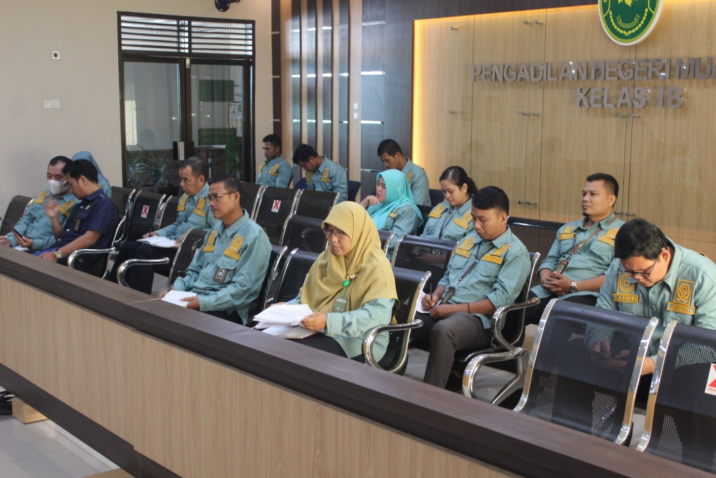 1. RAPAT MEI (5).JPG