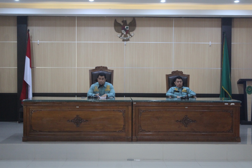 1. RAPAT MEI (6).JPG