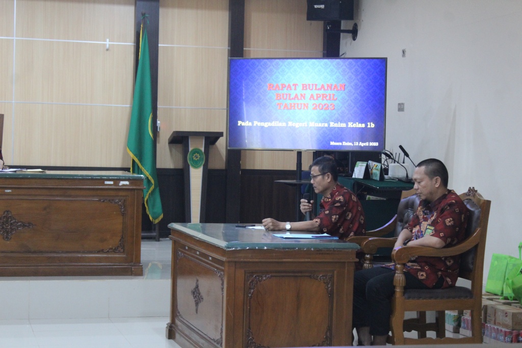 1.rapat april (3).JPG