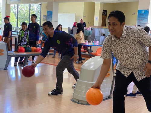 bowling.jpeg