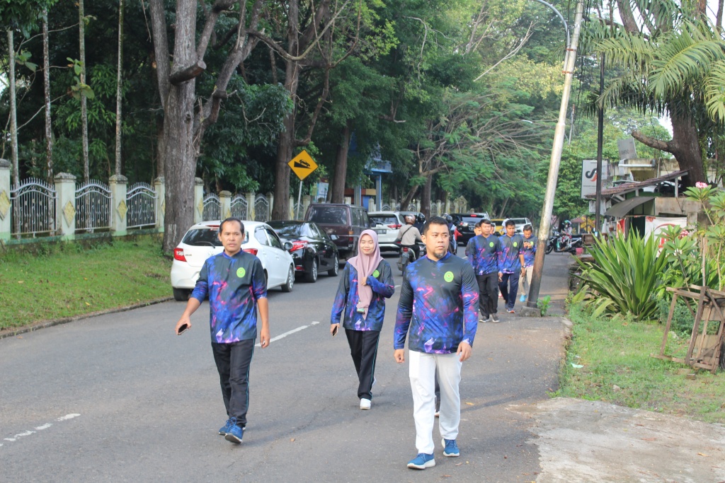 1. jalan santai (3).JPG